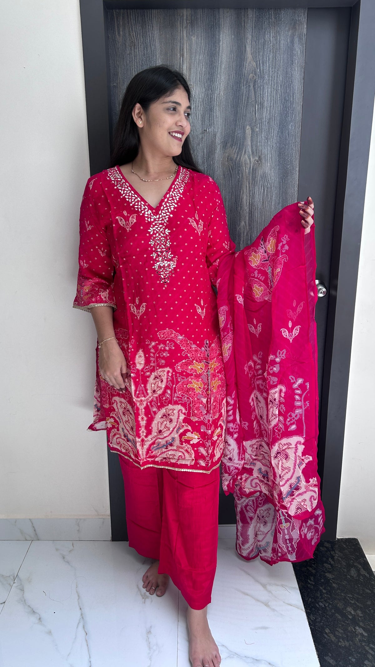 V-Neck Printed Rani Pink Suit Set