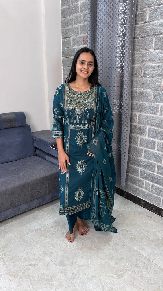 Teal Elephant Motif Straight Kurta Set