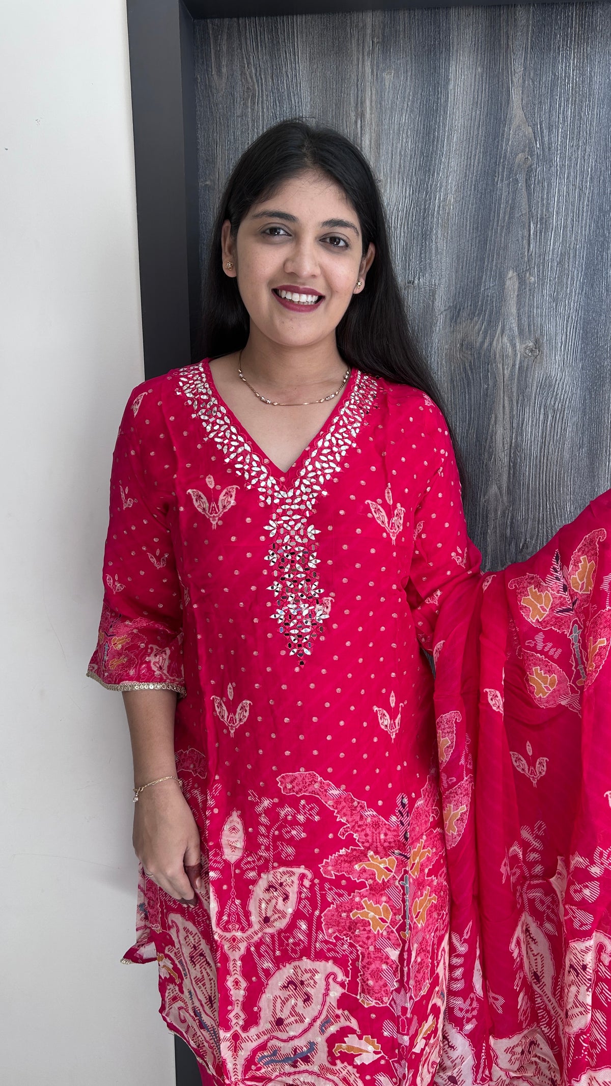 V-Neck Printed Rani Pink Suit Set