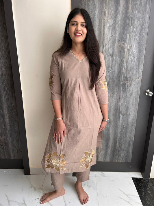 Effortless Cream Kurti