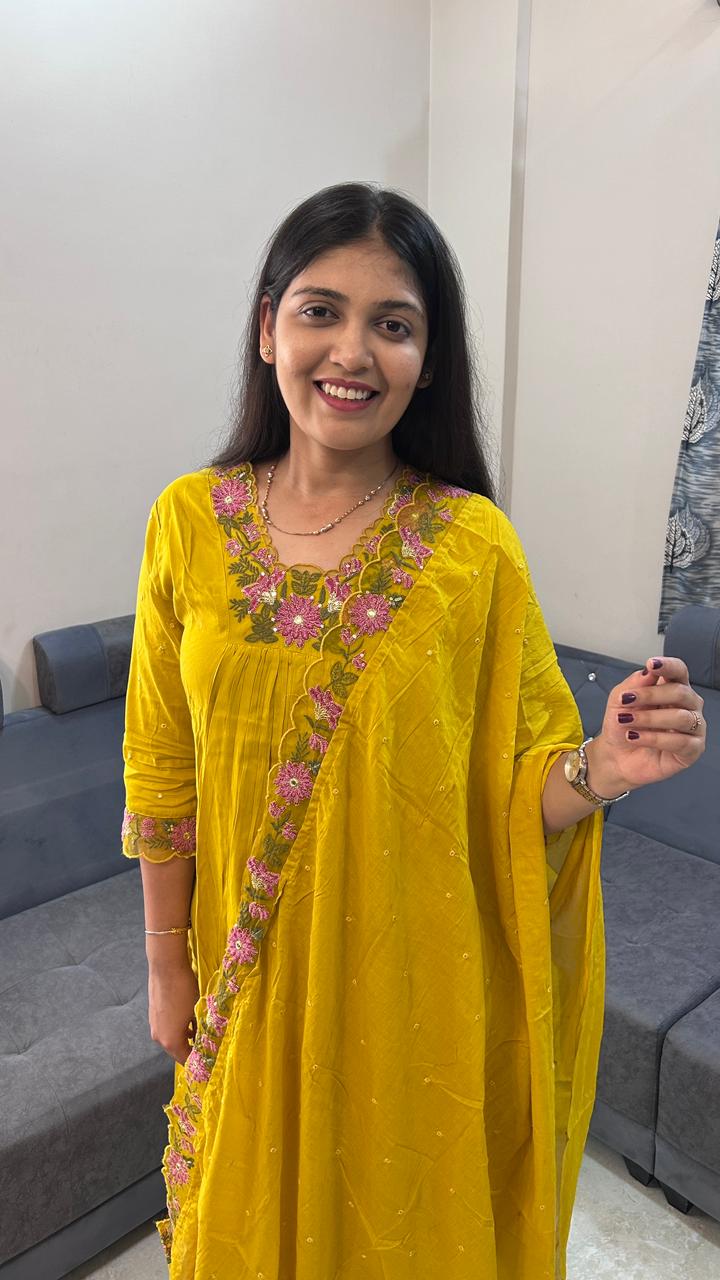 Lime Zest Floral Yoke Kurta Set with Embroidered Borders