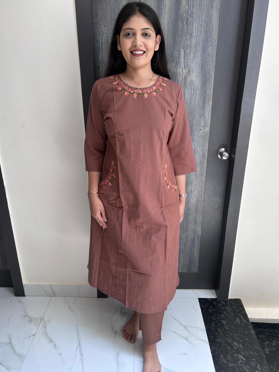 Earthy Rose Embroidered Pocket Set